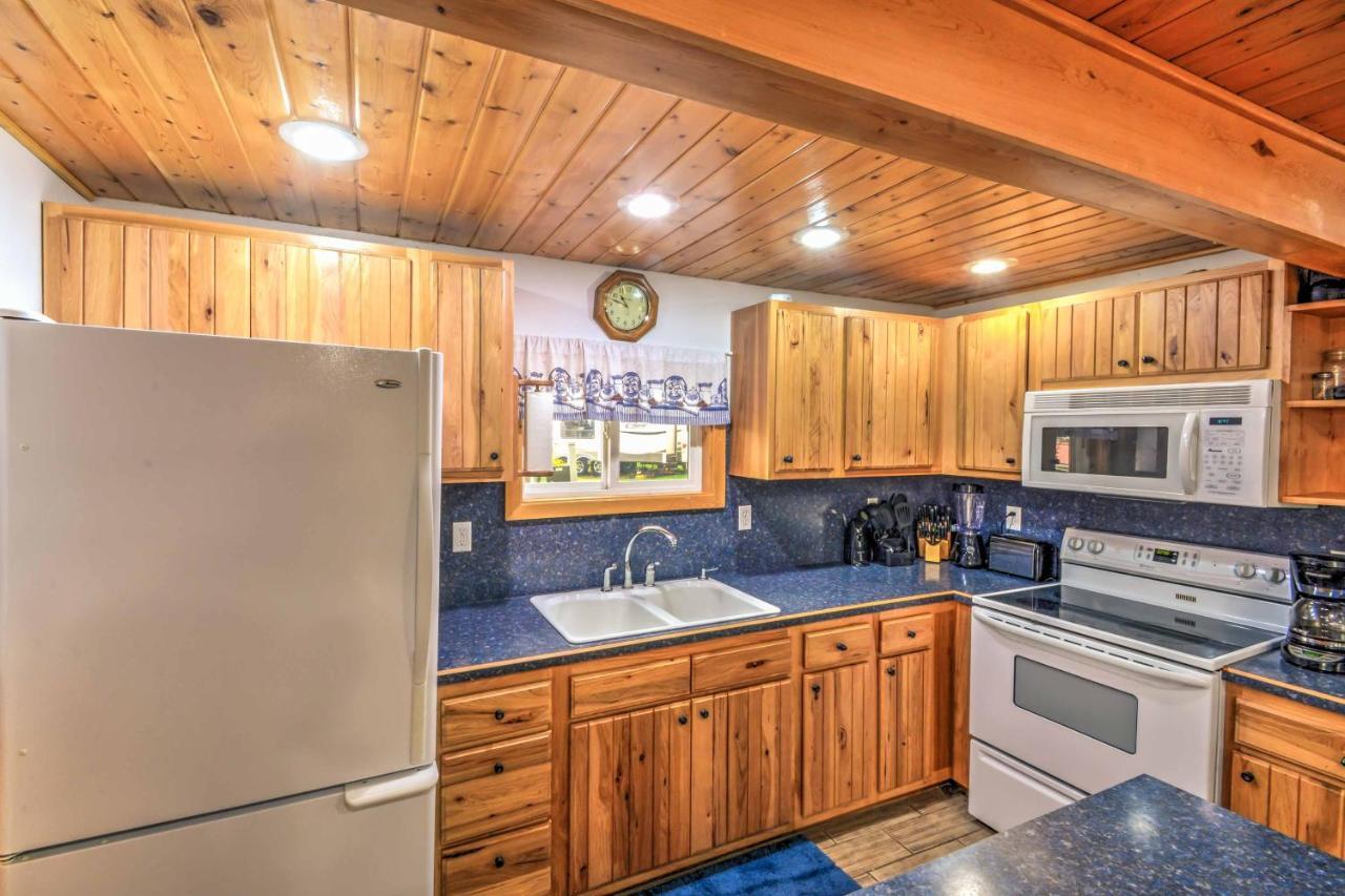 Вилла Renovated Cabin By Flathead Lake And Glacier Park! Полсон Экстерьер фото